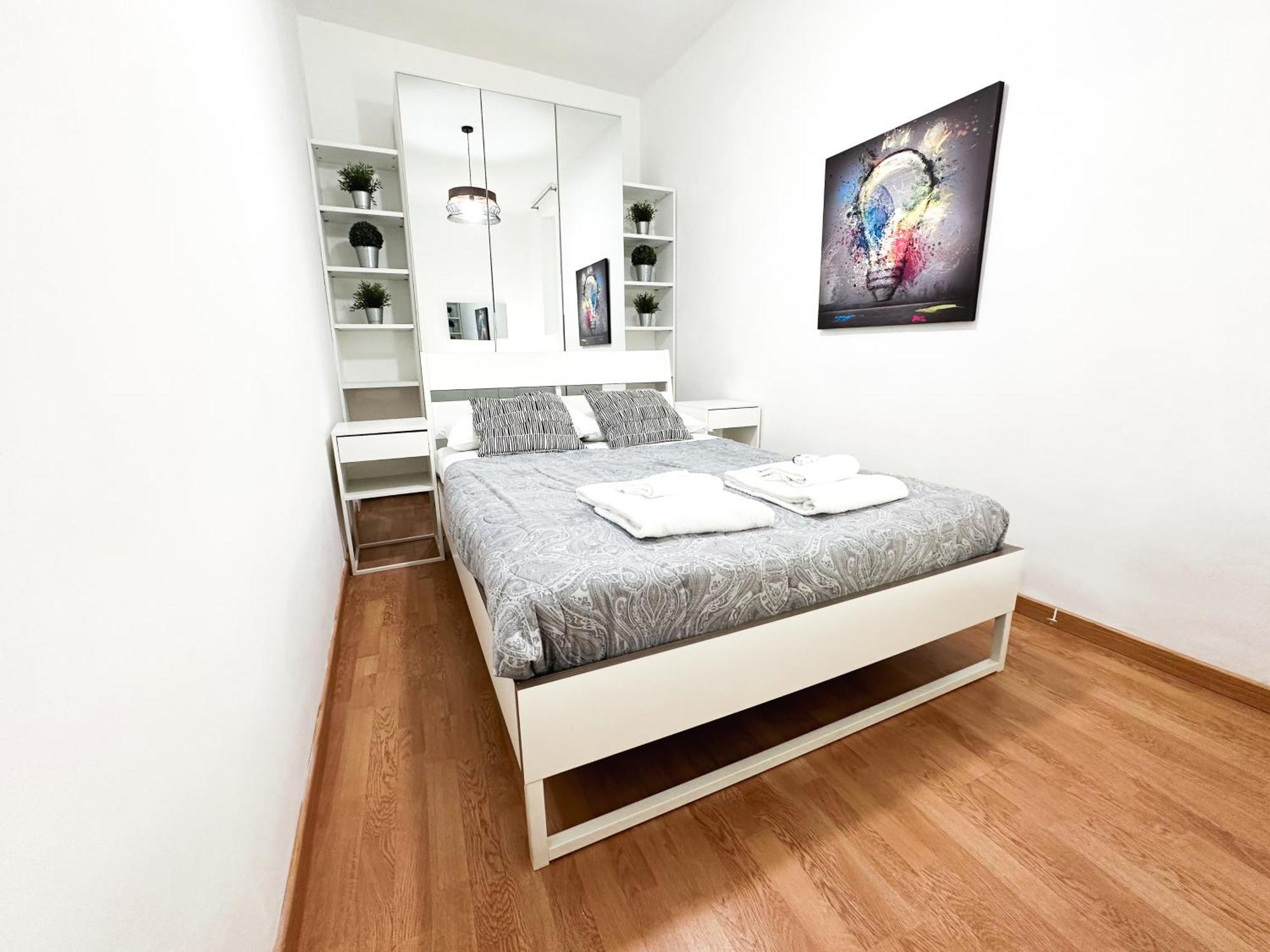 רומא Apartment By The Colosseum - White Chic Flats מראה חיצוני תמונה