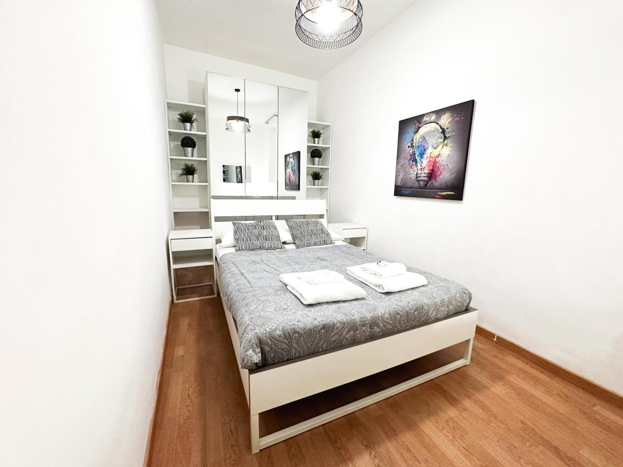 רומא Apartment By The Colosseum - White Chic Flats מראה חיצוני תמונה