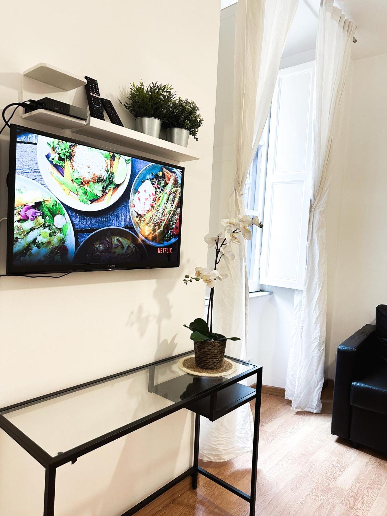 רומא Apartment By The Colosseum - White Chic Flats מראה חיצוני תמונה